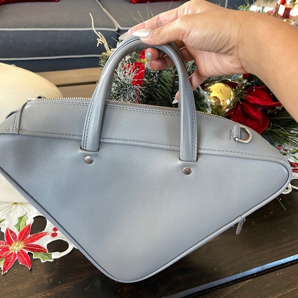 ❌❌❌❌SOLD❌❌❌ Triangle Duffle Bag Leather❣️ - Picture 5 of 7